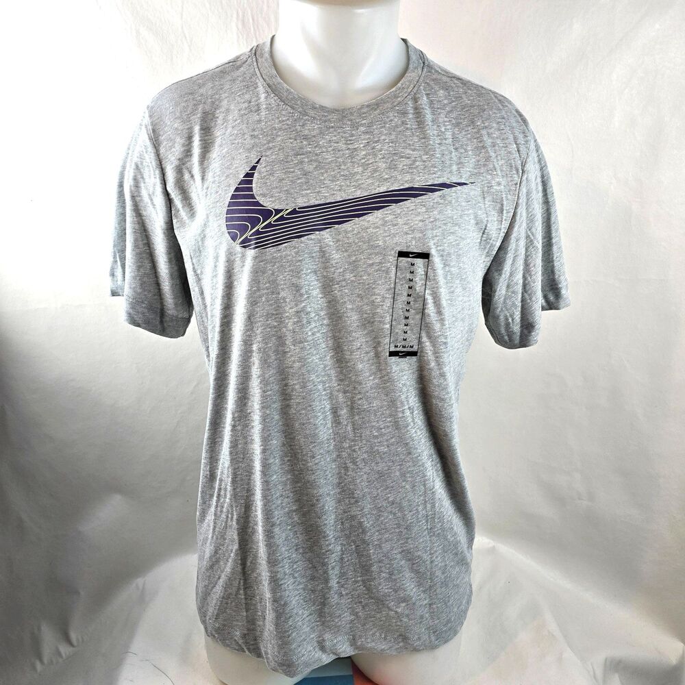 Nike T Shirt Mens Medium Grey Graphic Tee Swoosh Logo Fitness Training Gym Crew